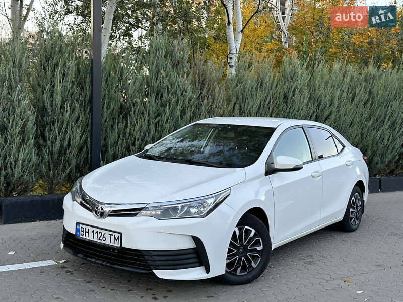 Седан Toyota Corolla 2018 в Киеве фото 6 Седан Toyota Corolla 2018 в Киеве