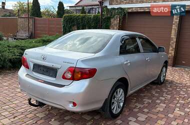 Седан Toyota Corolla 2009 в 