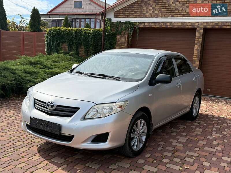 Седан Toyota Corolla 2009 в Одессе