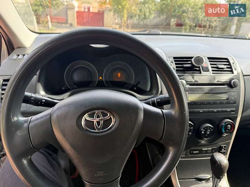 Седан Toyota Corolla 2009 в Одессе
