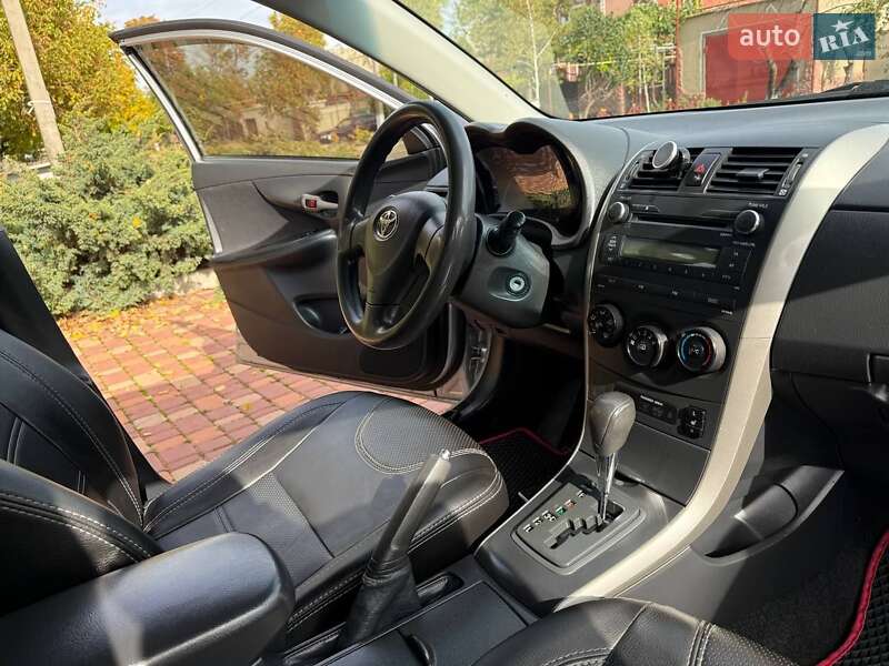 Седан Toyota Corolla 2009 в Одессе