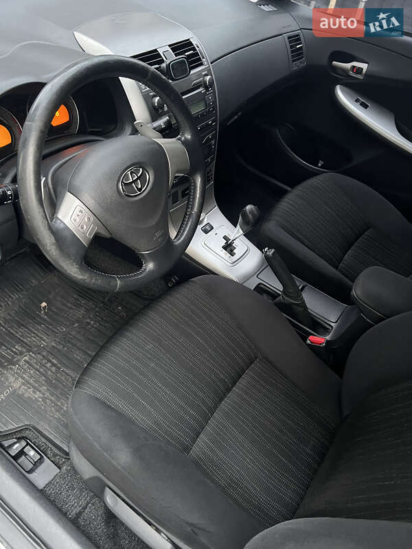 Седан Toyota Corolla 2007 в Вишневому фото 13 Седан Toyota Corolla 2007 в Вишневому