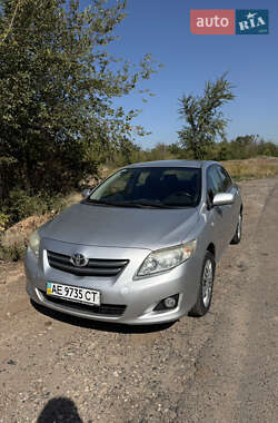 Седан Toyota Corolla 2008 в Кривом Роге