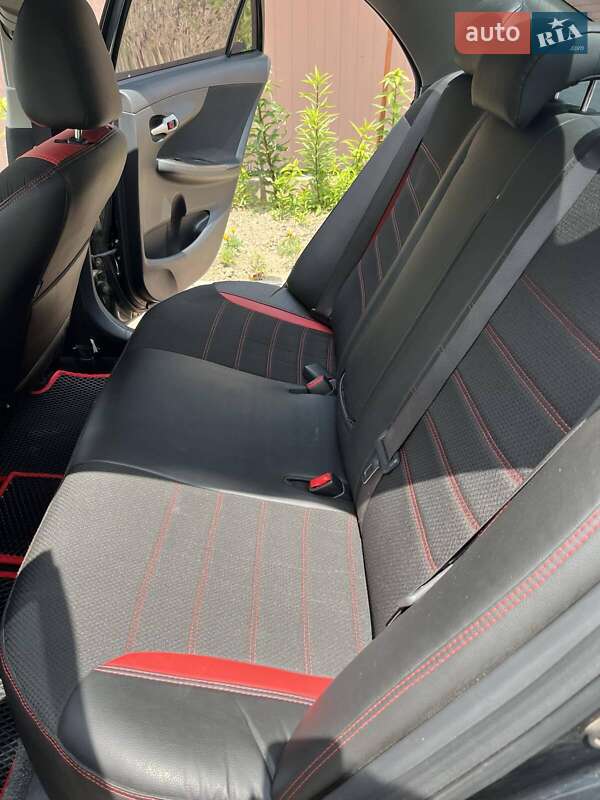 Седан Toyota Corolla 2007 в Косове