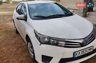 Седан Toyota Corolla 2013 в Киеве