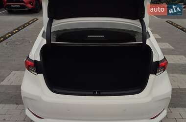 Седан Toyota Corolla 2020 в 