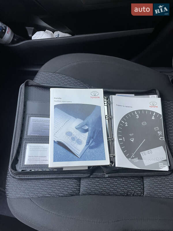 Седан Toyota Corolla 2014 в Киеве