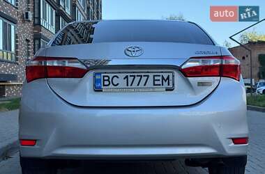 Седан Toyota Corolla 2016 в 