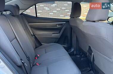 Седан Toyota Corolla 2016 в 