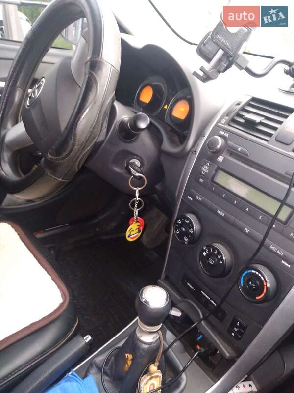 Седан Toyota Corolla 2011 в Кропивницком фото 6 Седан Toyota Corolla 2011 в Кропивницком