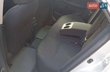 Седан Toyota Corolla 2011 в 