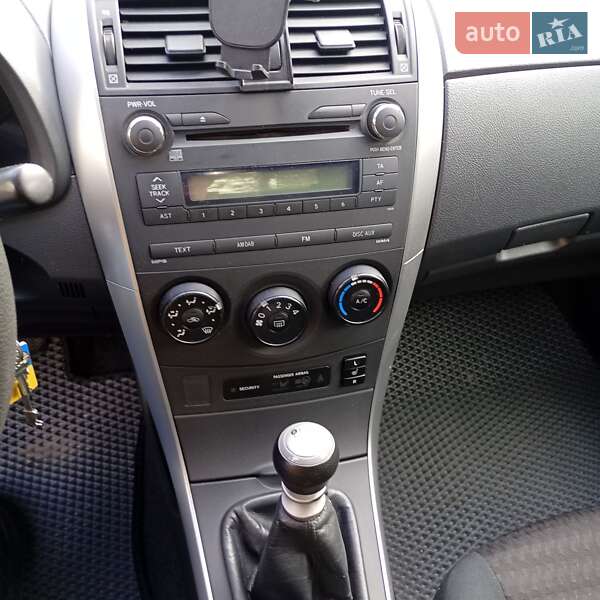 Седан Toyota Corolla 2011 в Одесі фото 3 Седан Toyota Corolla 2011 в Одесі