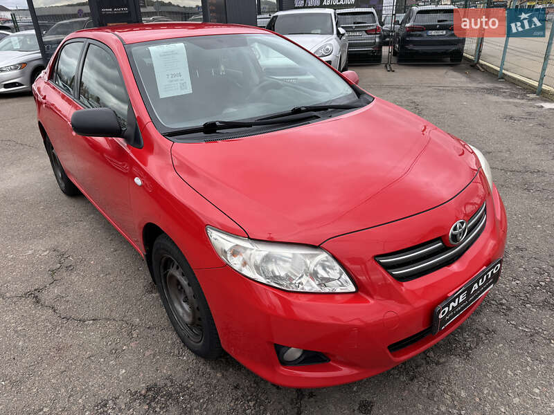 Седан Toyota Corolla 2008 в Києві