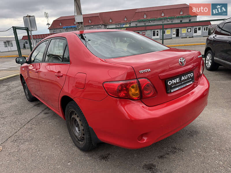 Седан Toyota Corolla 2008 в Києві