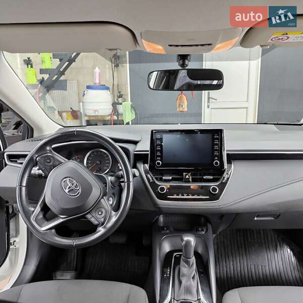 Седан Toyota Corolla 2021 в Одессе