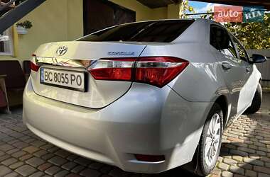 Седан Toyota Corolla 2018 в 
