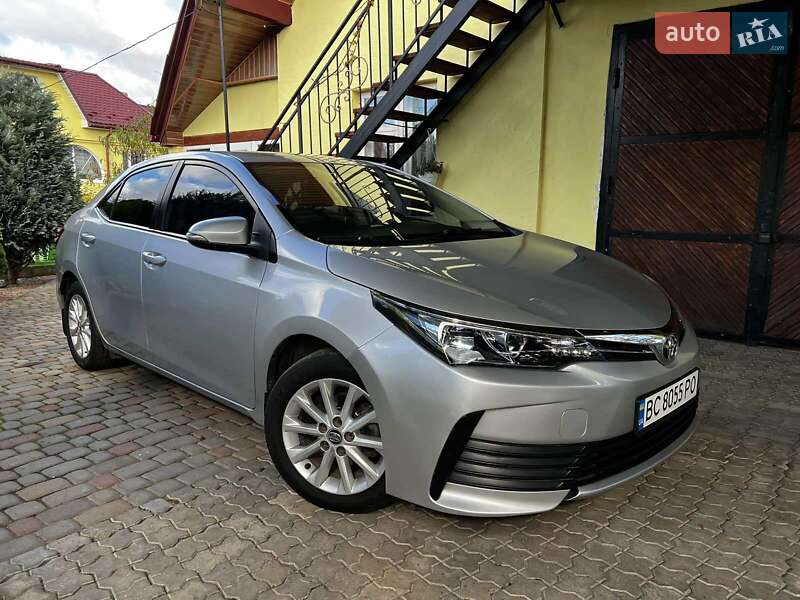 Седан Toyota Corolla 2018 в Бориславе