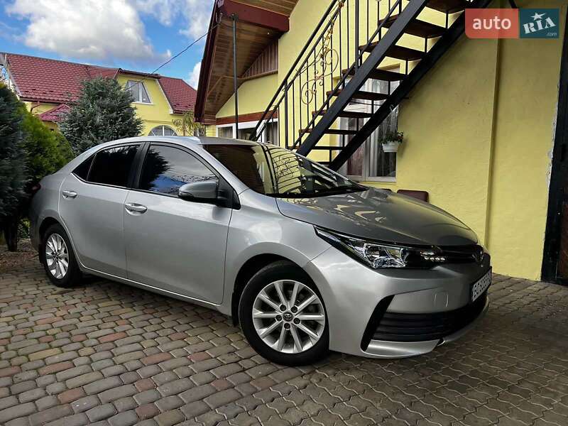 Седан Toyota Corolla 2018 в Бориславе
