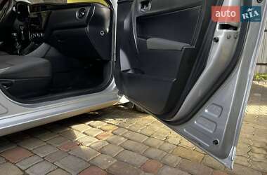 Седан Toyota Corolla 2018 в 