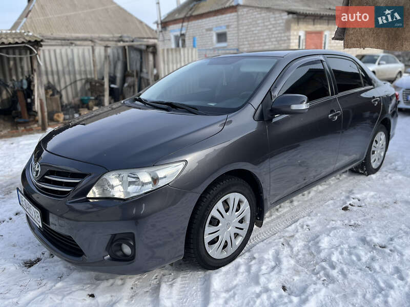 Седан Toyota Corolla 2012 в Краматорске
