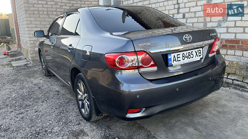 Седан Toyota Corolla 2012 в Краматорске