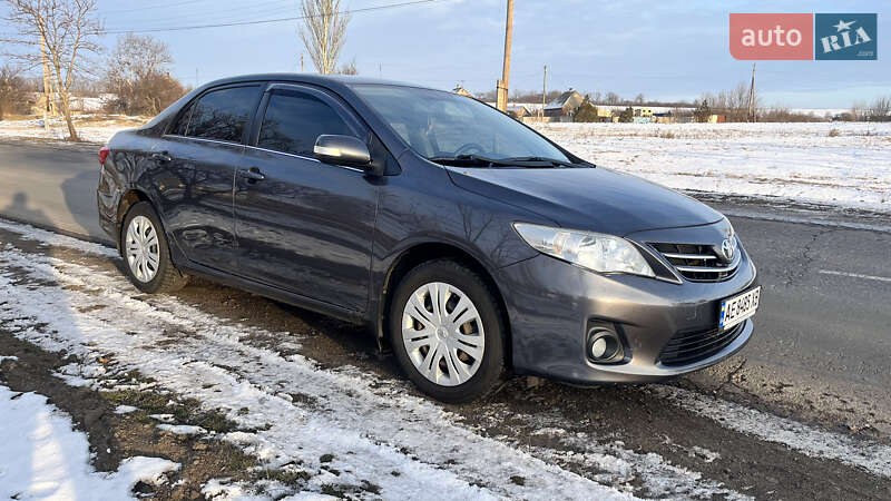 Седан Toyota Corolla 2012 в Краматорске
