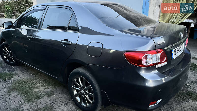 Седан Toyota Corolla 2012 в Краматорске