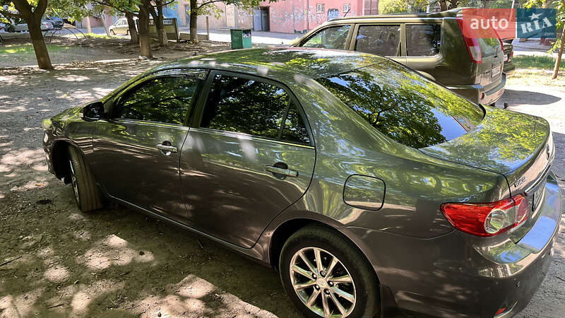 Седан Toyota Corolla 2012 в Краматорске