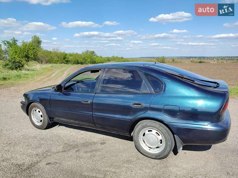 Ліфтбек Toyota Corolla 1993 в Дніпрі фото 12 Ліфтбек Toyota Corolla 1993 в Дніпрі