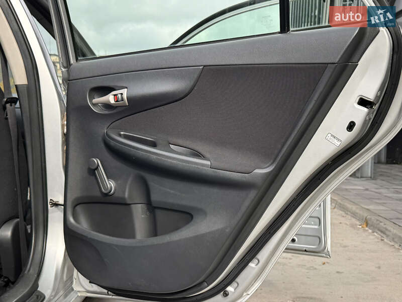 Седан Toyota Corolla 2008 в Киеве фото 12 Седан Toyota Corolla 2008 в Киеве