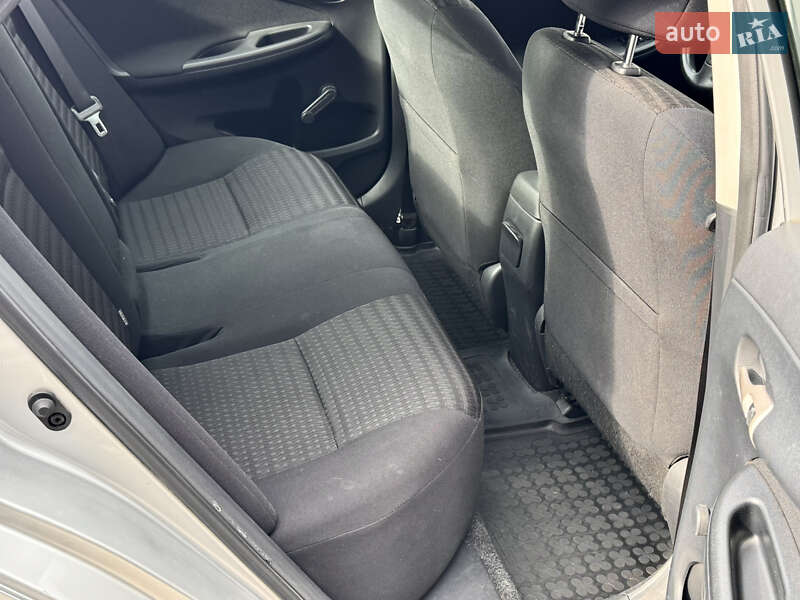 Седан Toyota Corolla 2008 в Киеве фото 13 Седан Toyota Corolla 2008 в Киеве