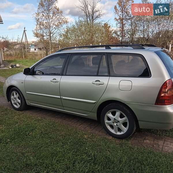 Универсал Toyota Corolla 2006 в Долине