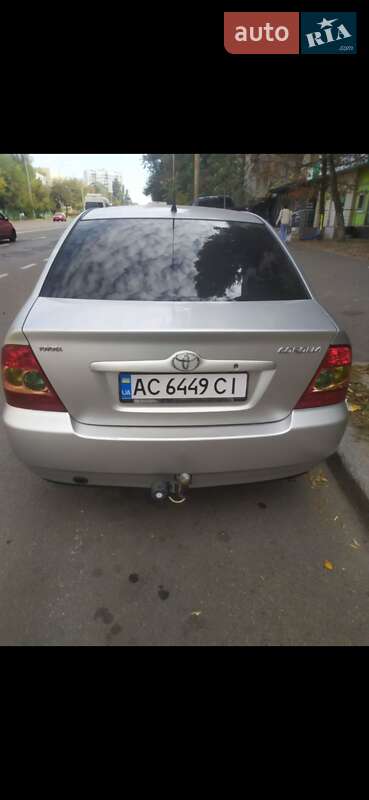 Седан Toyota Corolla 2005 в Петропавловской Борщаговке