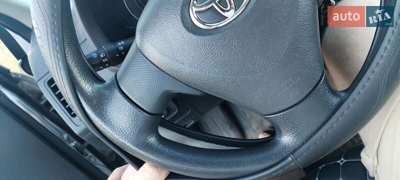 Седан Toyota Corolla 2009 в Шостке