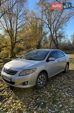 Седан Toyota Corolla 2006 в Києві