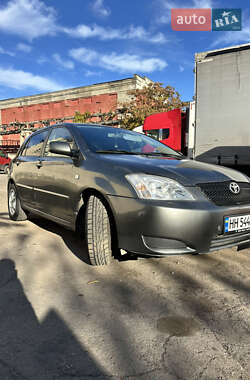 Хэтчбек Toyota Corolla 2002 в Одессе