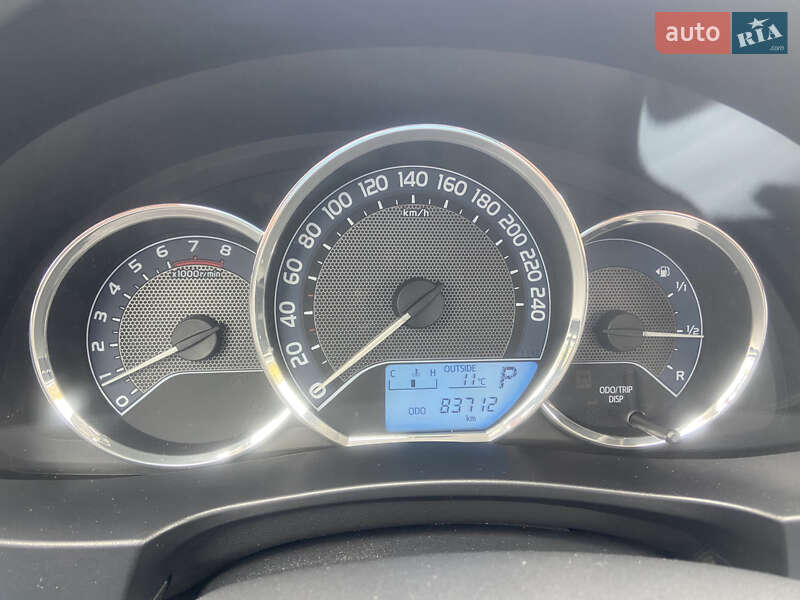 Седан Toyota Corolla 2015 в Черкассах фото 6 Седан Toyota Corolla 2015 в Черкассах