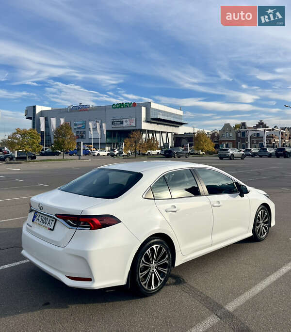 Седан Toyota Corolla 2019 в Киеве фото 4 Седан Toyota Corolla 2019 в Киеве