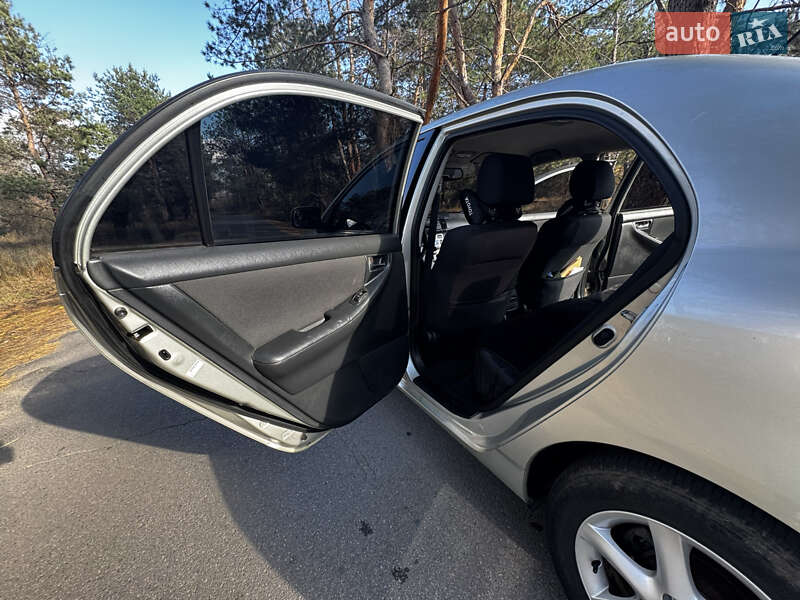 Седан Toyota Corolla 2005 в Дніпрі фото 11 Седан Toyota Corolla 2005 в Дніпрі