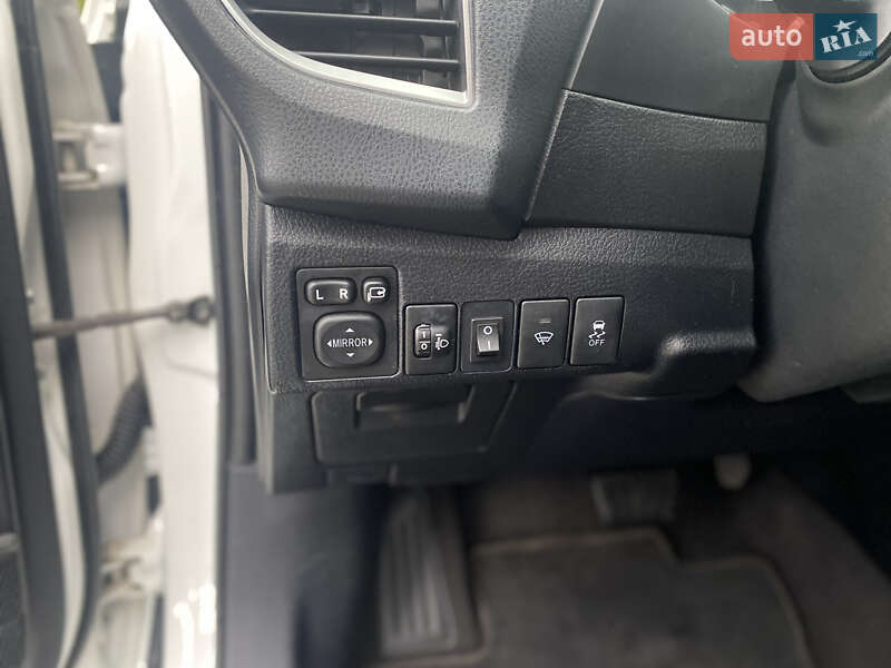 Седан Toyota Corolla 2013 в Луцке фото 15 Седан Toyota Corolla 2013 в Луцке