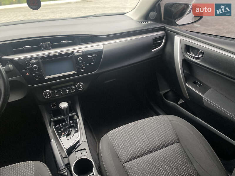 Седан Toyota Corolla 2013 в Луцке фото 24 Седан Toyota Corolla 2013 в Луцке