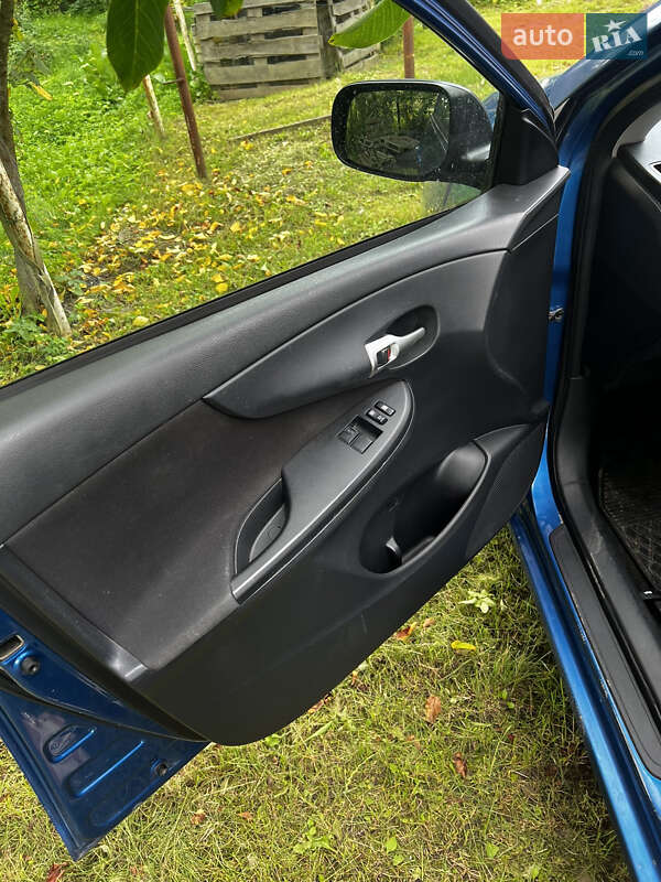 Седан Toyota Corolla 2010 в Пустомытах фото 7 Седан Toyota Corolla 2010 в Пустомытах