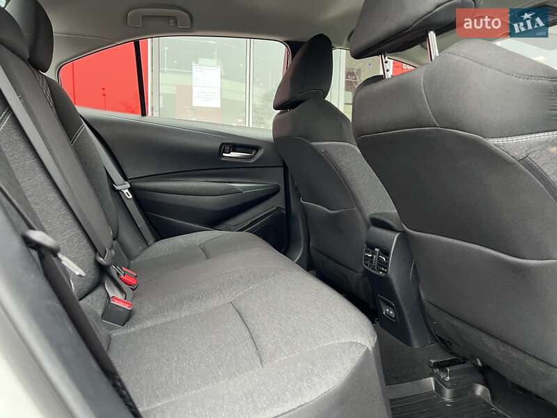 Седан Toyota Corolla 2024 в Вінниці фото 12 Седан Toyota Corolla 2024 в Вінниці