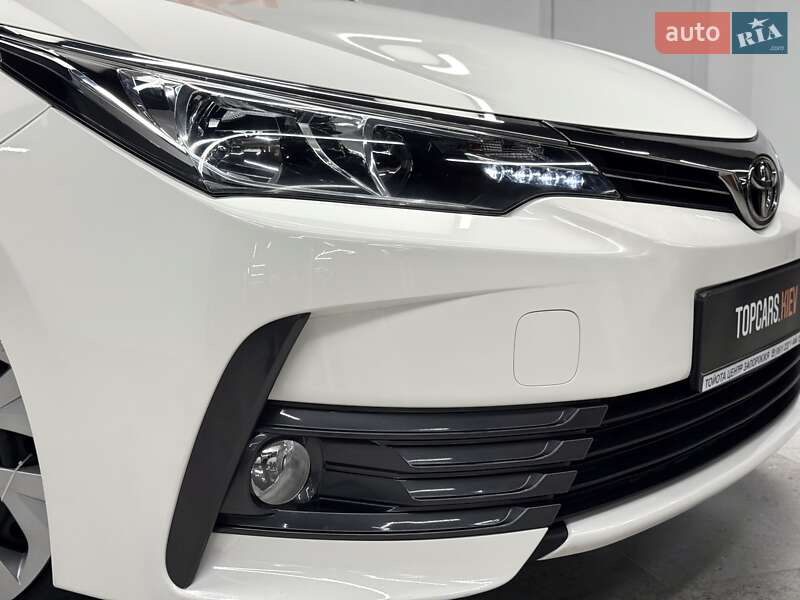 Седан Toyota Corolla 2017 в Киеве фото 19 Седан Toyota Corolla 2017 в Киеве