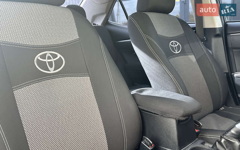 Седан Toyota Corolla 2013 в Коломые фото 24 Седан Toyota Corolla 2013 в Коломые