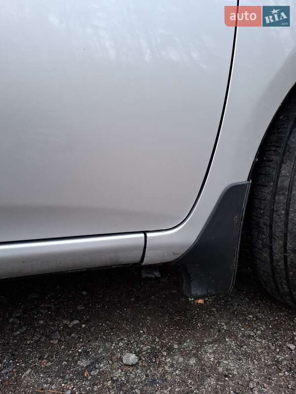 Седан Toyota Corolla 2010 в Виннице фото 5 Седан Toyota Corolla 2010 в Виннице