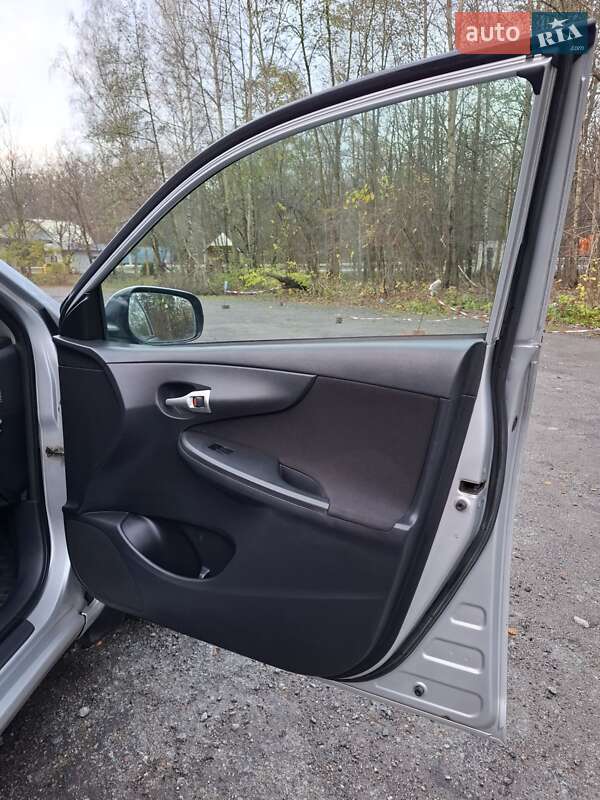 Седан Toyota Corolla 2010 в Виннице фото 13 Седан Toyota Corolla 2010 в Виннице