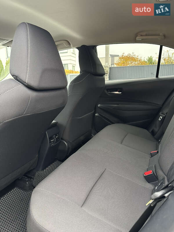 Седан Toyota Corolla 2020 в Киеве