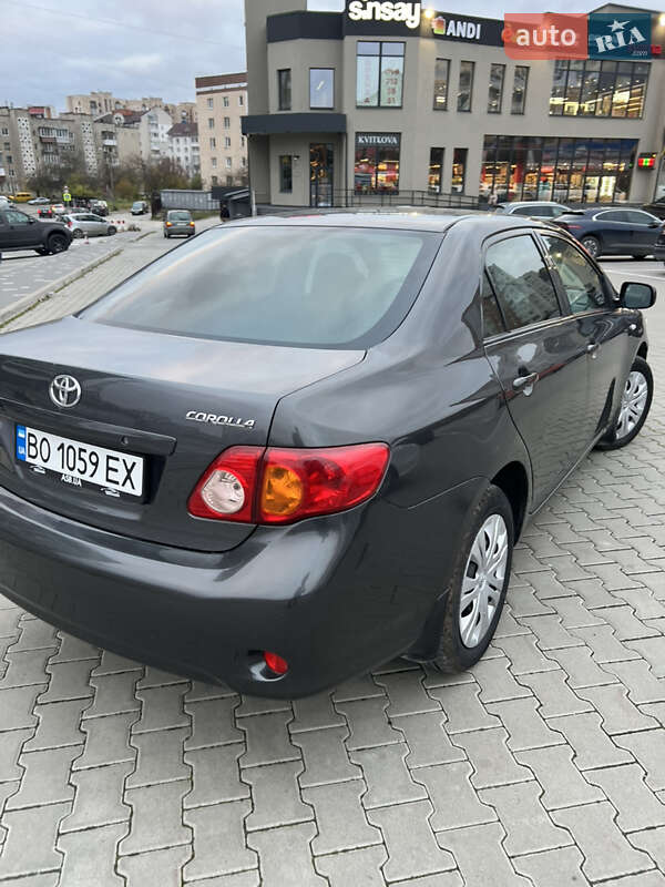 Седан Toyota Corolla 2008 в Тернополе