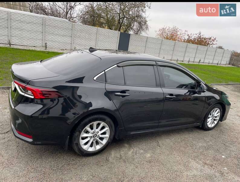 Седан Toyota Corolla 2019 в Новомосковську